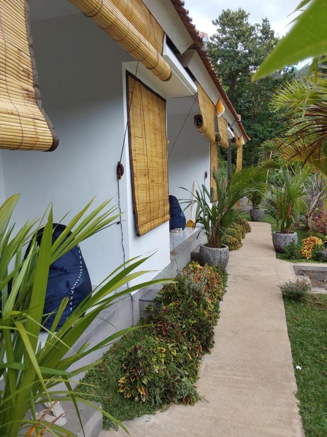 Okaoki Homestay Amed  Exterior photo