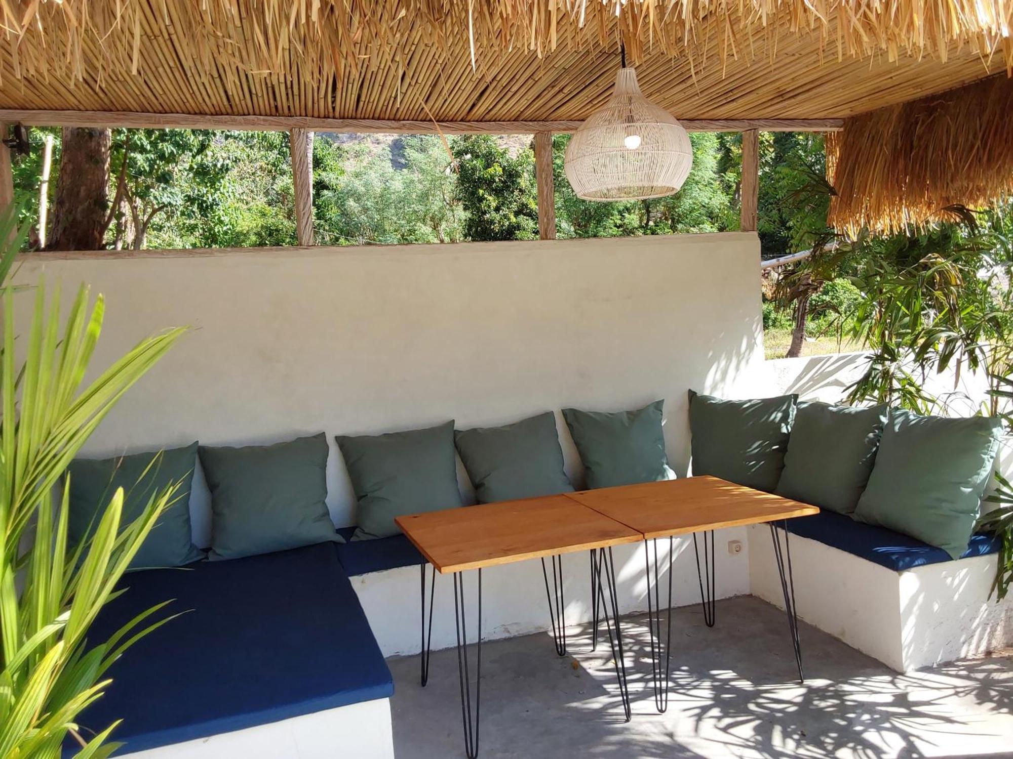 Okaoki Homestay Amed  Exterior photo